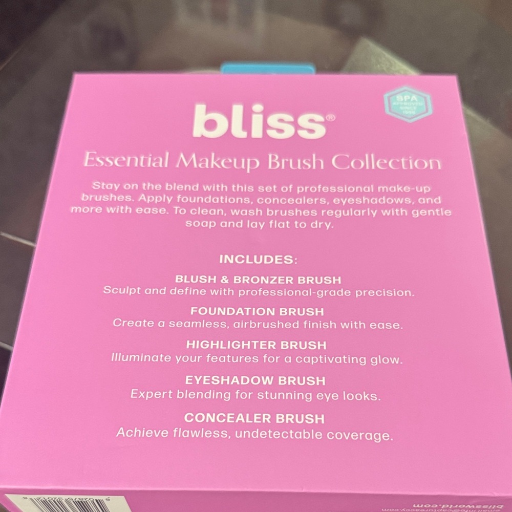Bliss Pink and Blue Makeup Brush Set - Picture 5 of 5